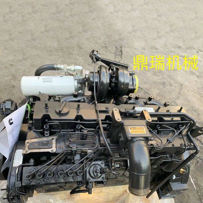 PC300-7康明斯发动机