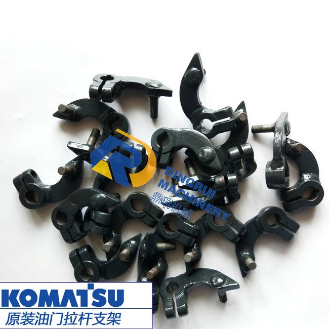 Throttle pull rod support